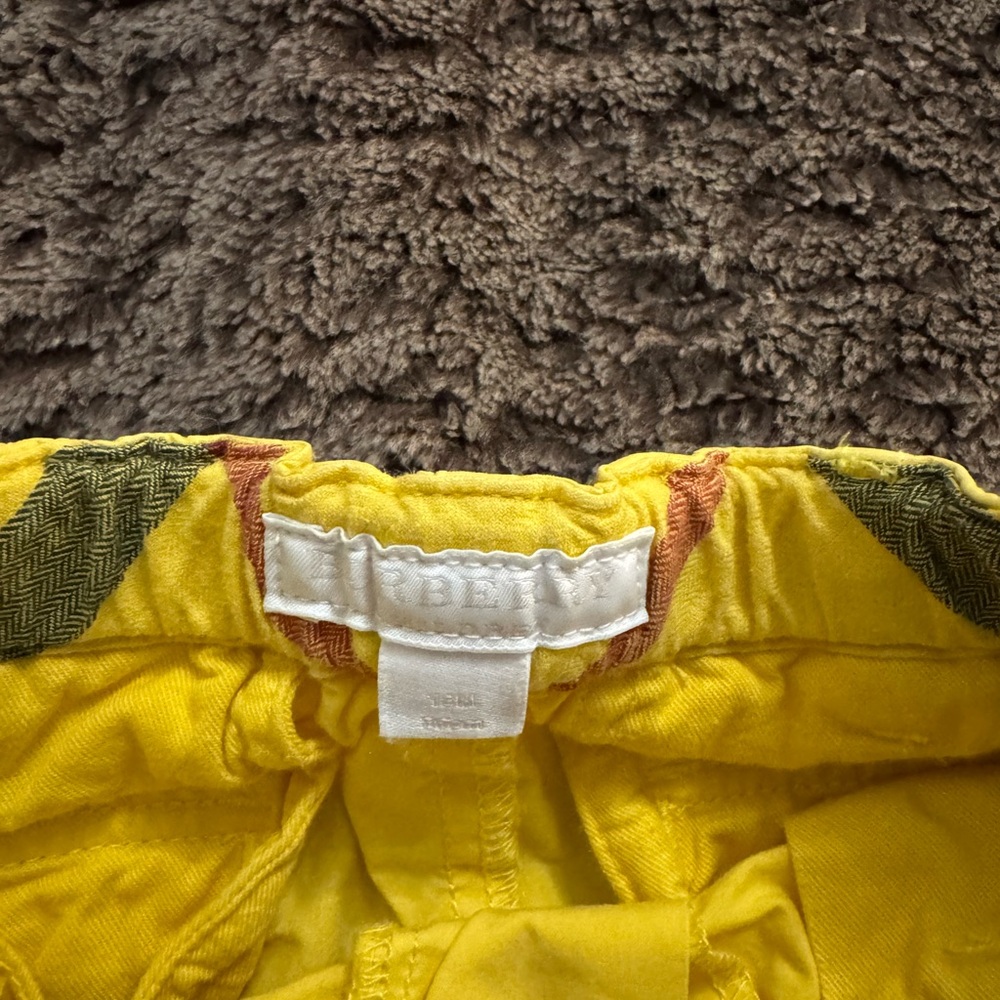 Burberry Kids Yellow Shorts - Picture 4 of 4